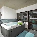 Ledermaier Loft & Lodge's Eu