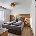Ledermaier Loft & Lodge's Eu *